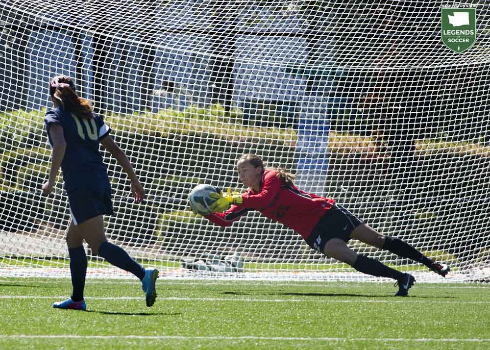 Alyssa Beauchamp posted 10 shutouts as Western Washington reached the NCAA Division II semifinal stage for the first time in 2013. (Courtesy Western Washington Athletics)
