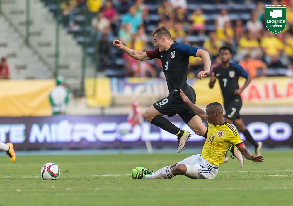 Jordan Morris nearly scored, hitting the crossbar, as the U.S. Under-23 National Team drew 1-1 at Colombia in an Olympic qualifying match. (Courtesy David Bernal / ISI Photos)