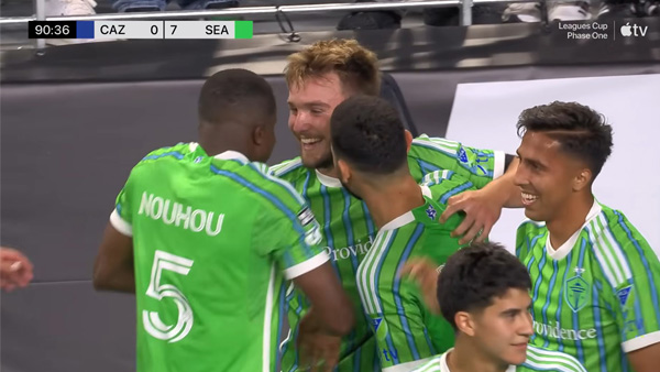 De la Vega goal vs Cruz Azul